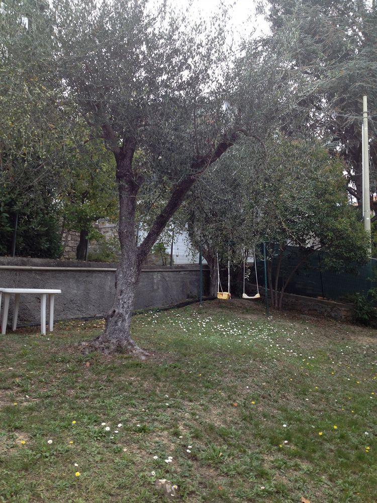 Hotel Ristorante Il Caminetto Diano Marina Bagian luar foto